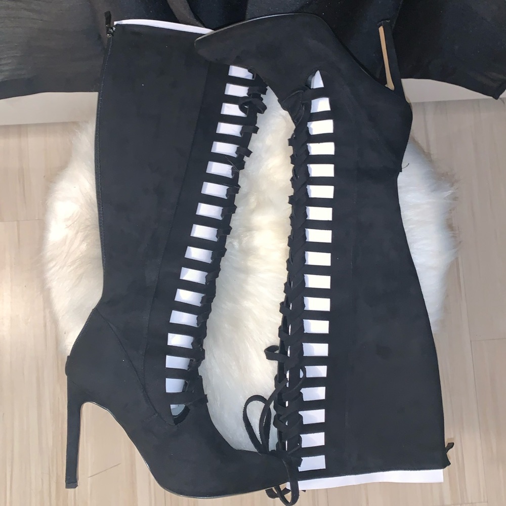 Black lace up suede calf boots by Chelsea& Zoe. Size 10